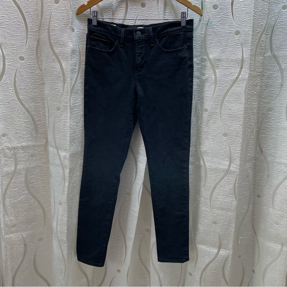 Levi's 311 Shaping Skinny Jeans Womens 28 Black Stretch Denim 19626-0098
